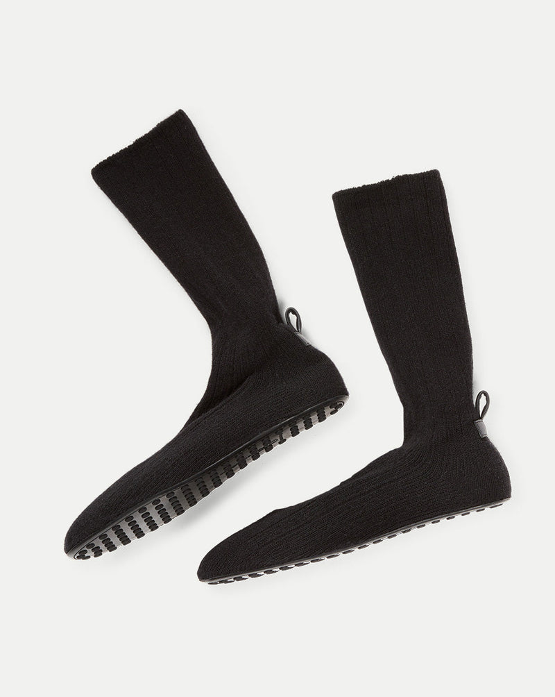 Flexible Knit Shoe