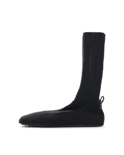 Flexible Knit Shoe