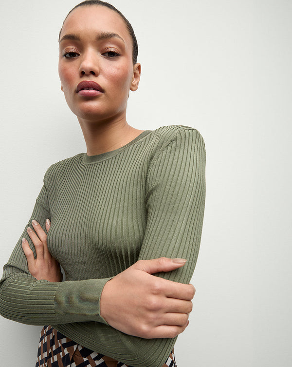 Acara Pullover