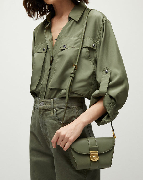 Small Crest Lock Trap Bag