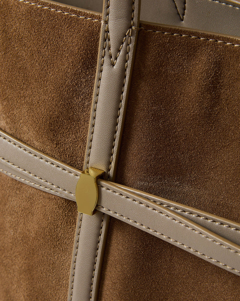 Lasso Belted Tote Bag