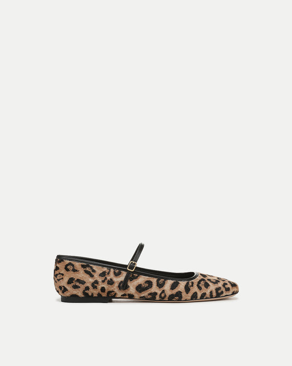 Ellie Leopard Flat