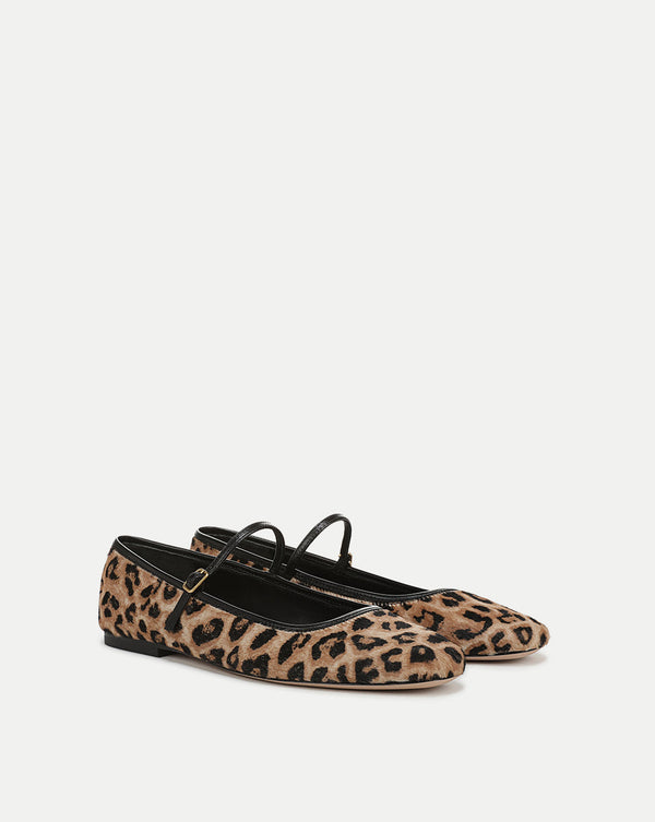 Ellie Leopard Flat