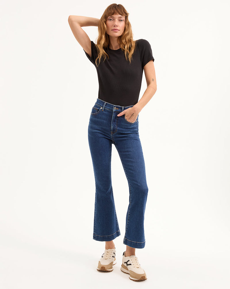Carson Kick-Flare Jean | Extended