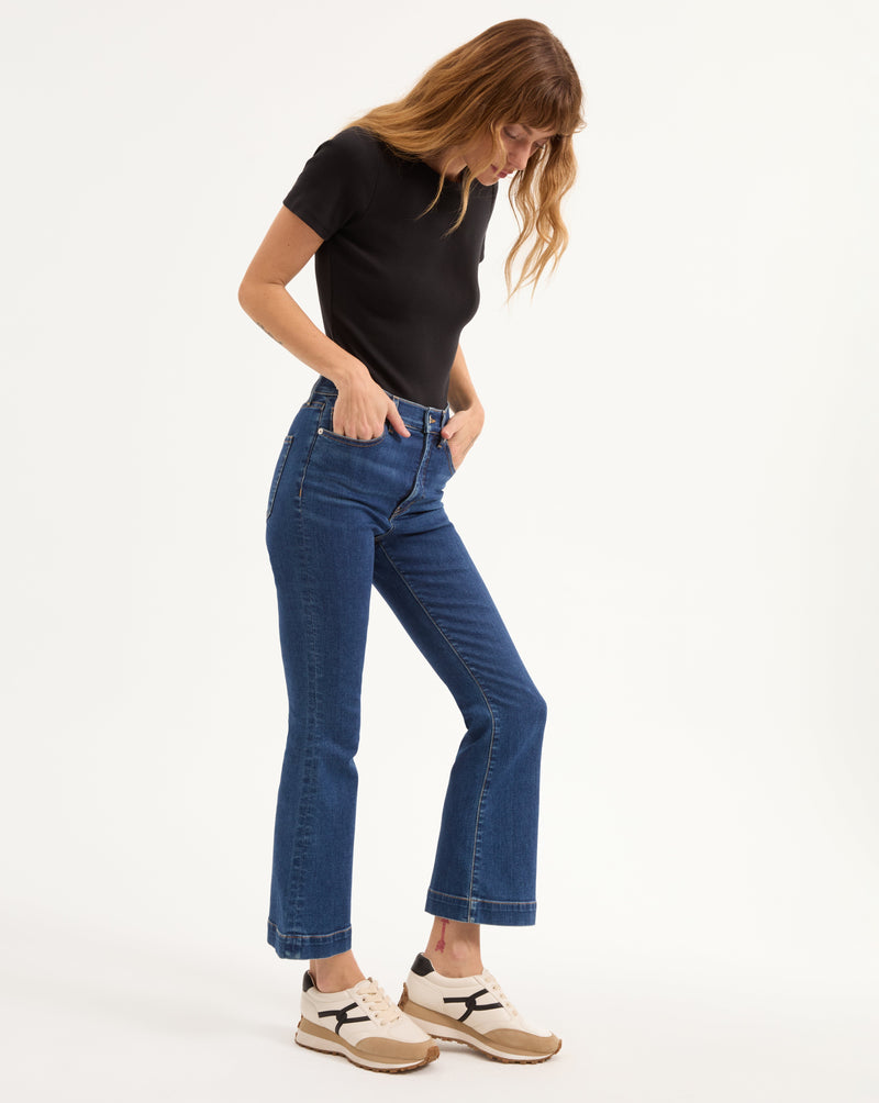 Carson Kick-Flare Jean