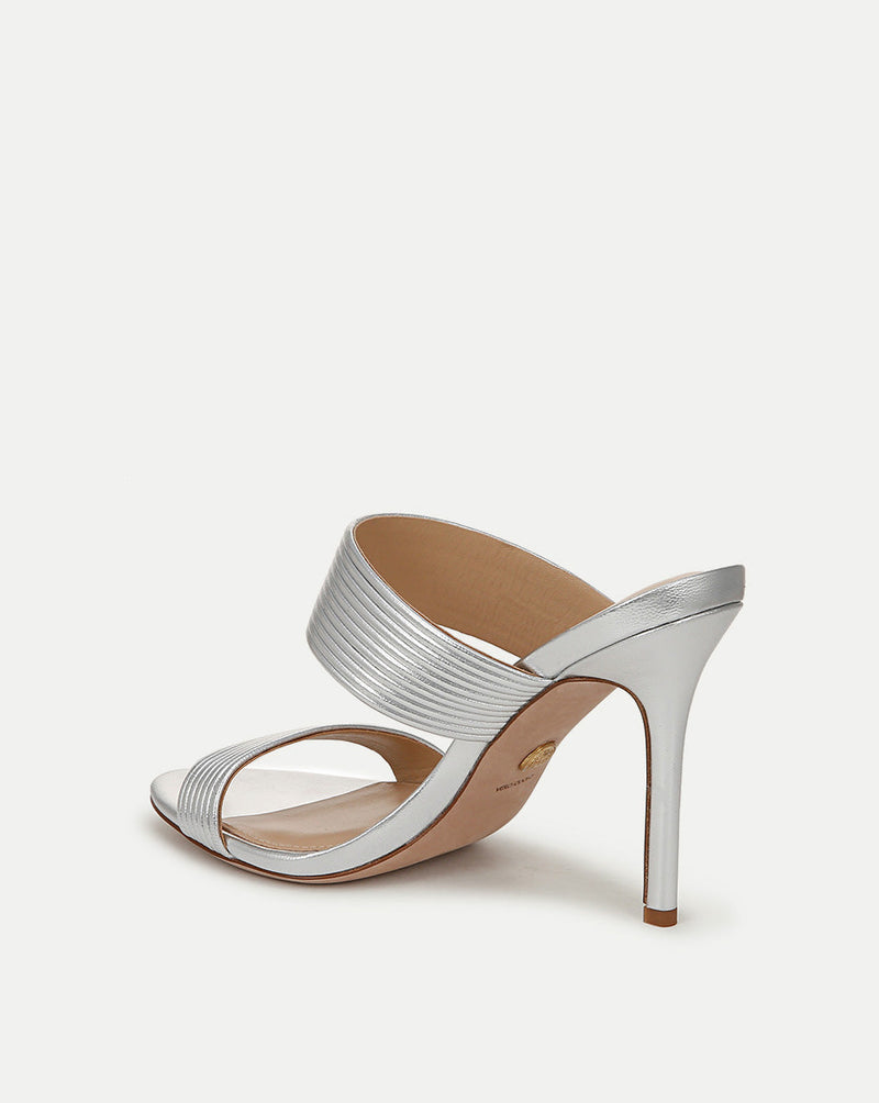 Asha Sandal