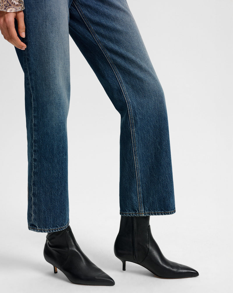 Lisa Stretch Kitten-Heel Bootie
