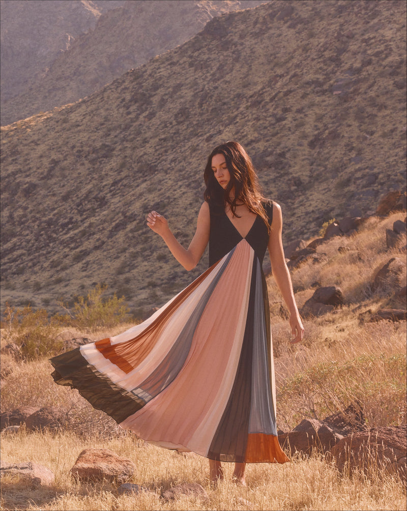 Nelly Pleated Maxi Dress