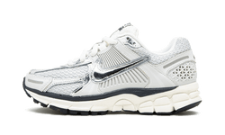 Nike Zoom Vomero 5 Photon Dust